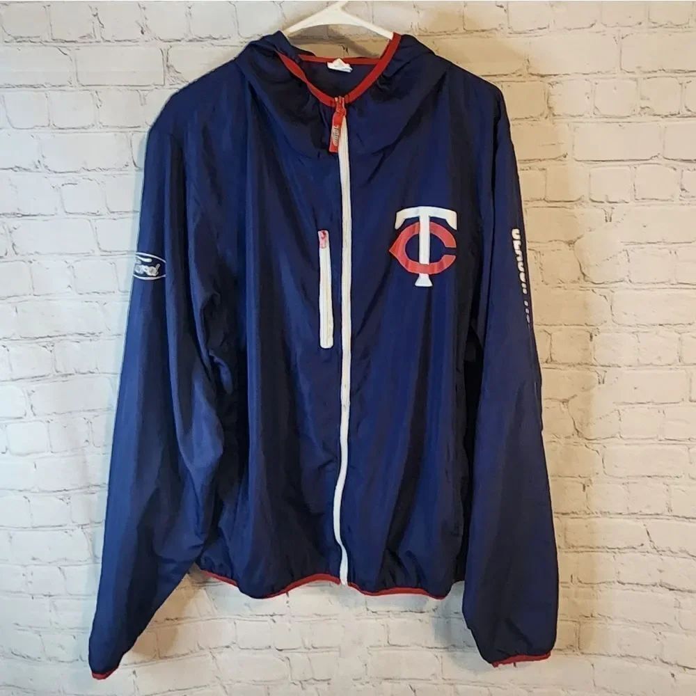 Men's Success Brands "MN Twins" Season Ticket Holder zip-up windbreaker, size XL